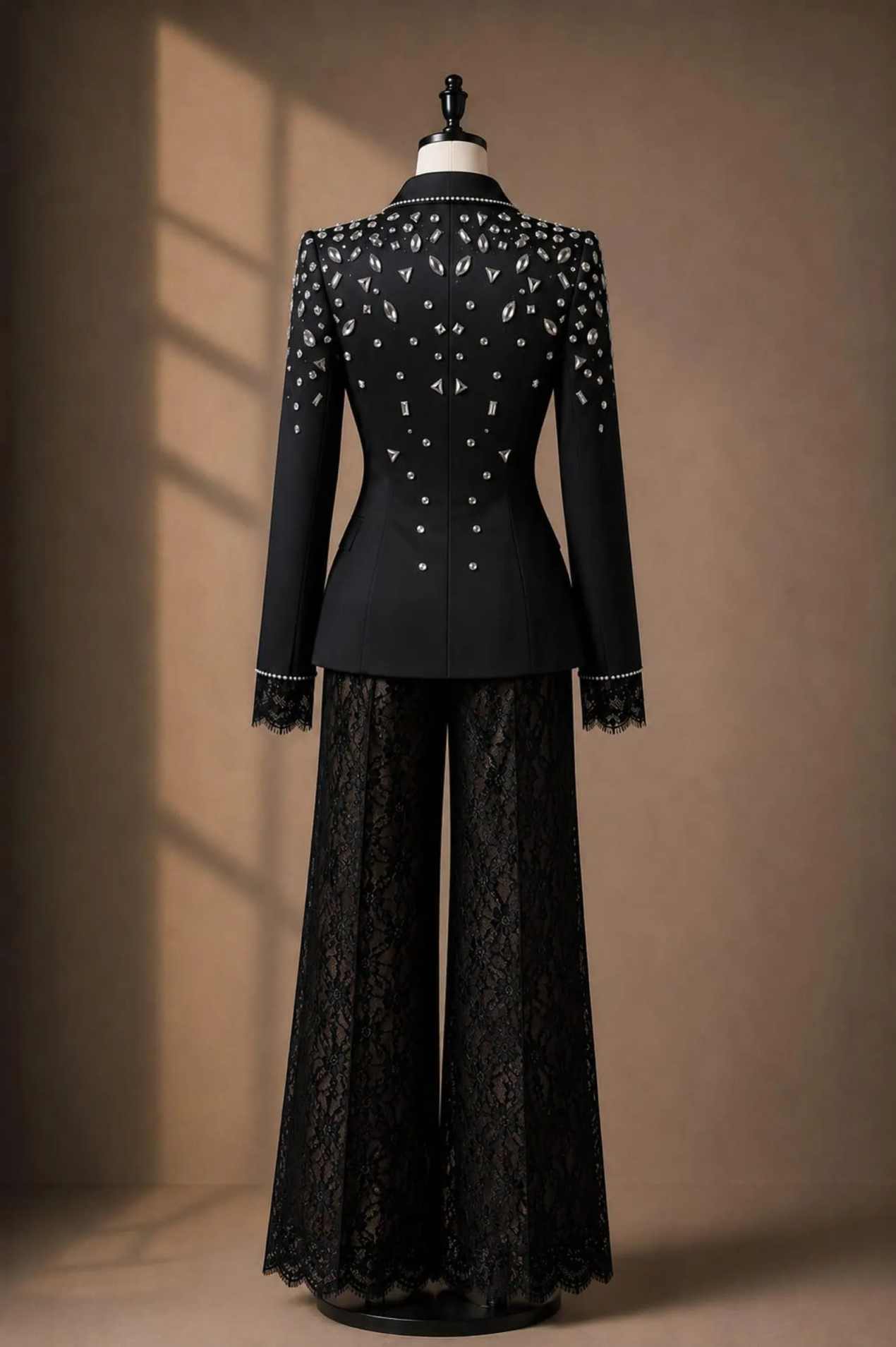 Elegant damespak met revers, v - Women'S Formal Dinner Wear recensie en prijs