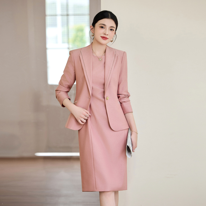 Roze pak voor dames2025Nieuwe  - Women Formal Wear Shirt And Pant recensie en prijs
